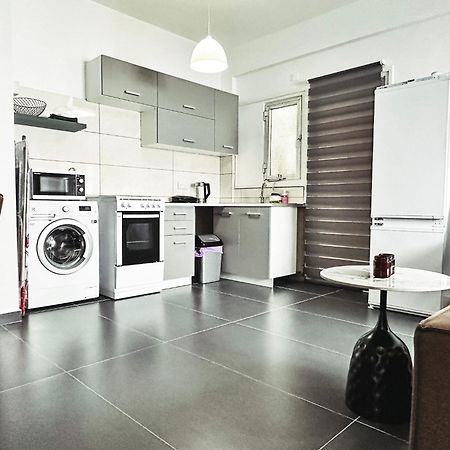 Home Away One Bedroom Apartment In Nicosia Exteriör bild