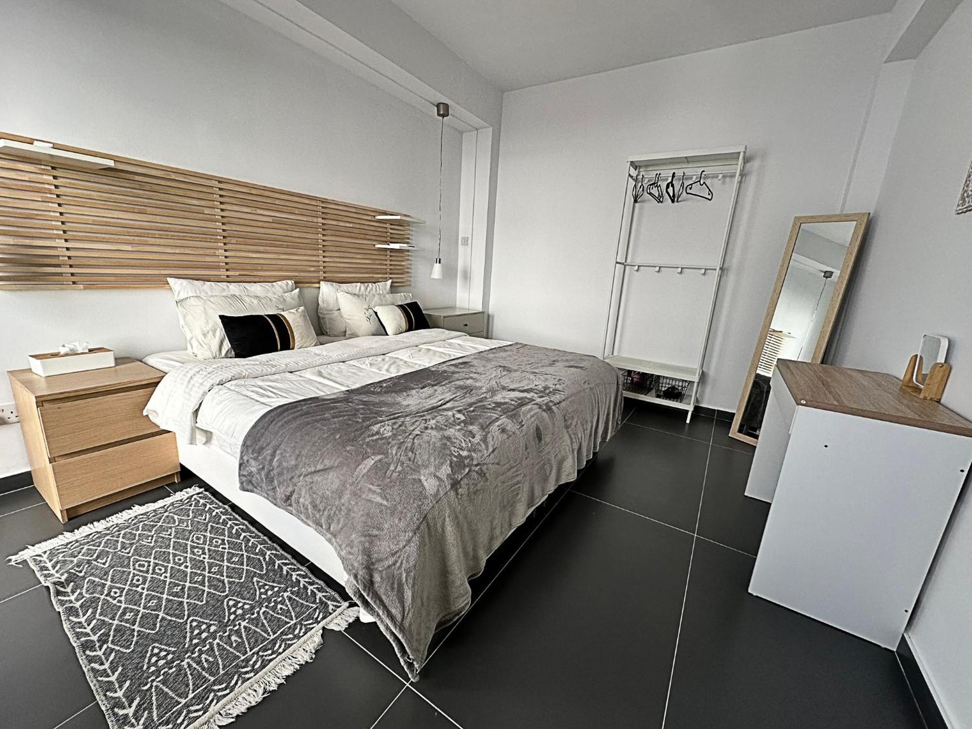 Home Away One Bedroom Apartment In Nicosia Exteriör bild
