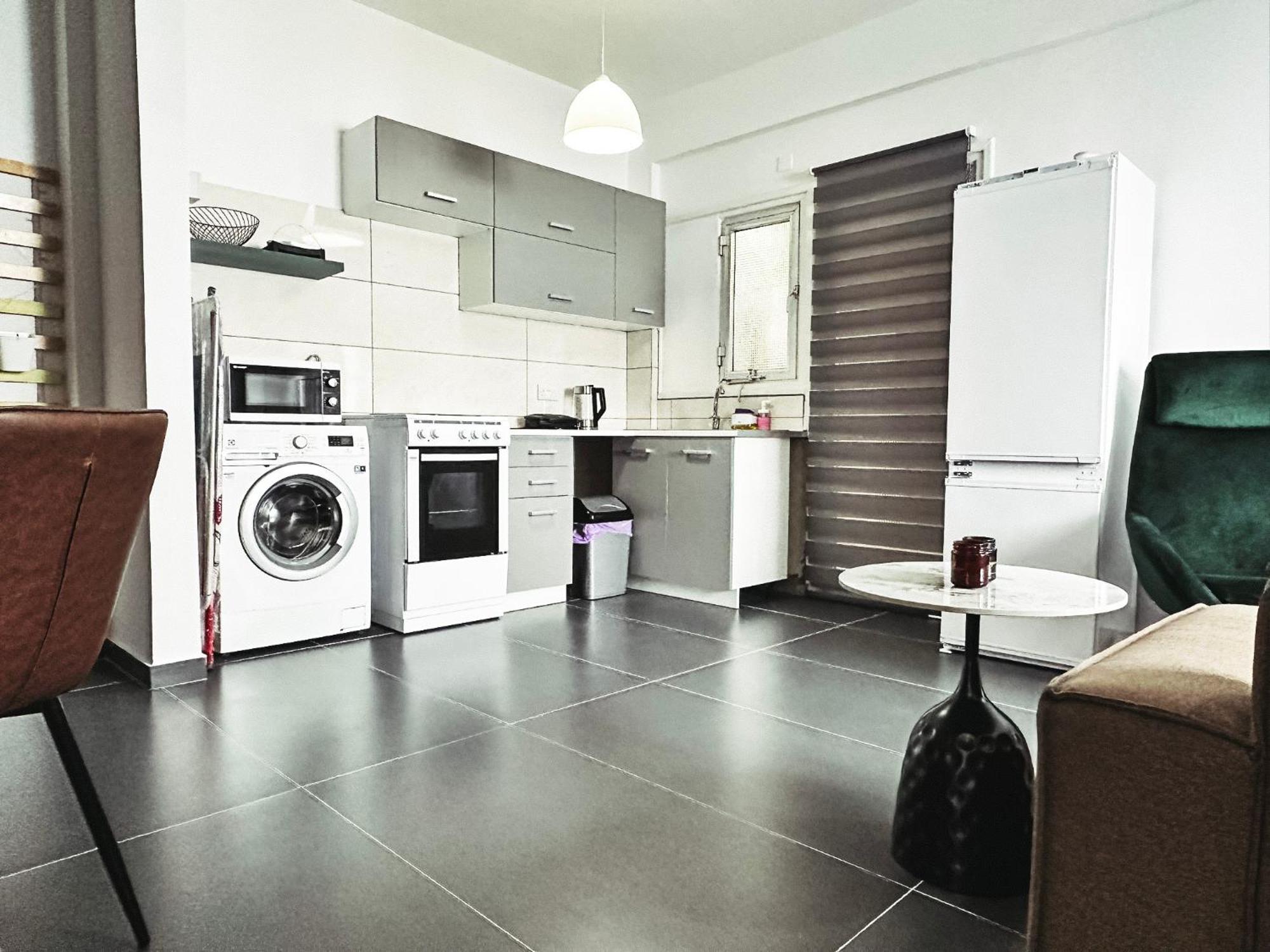 Home Away One Bedroom Apartment In Nicosia Exteriör bild