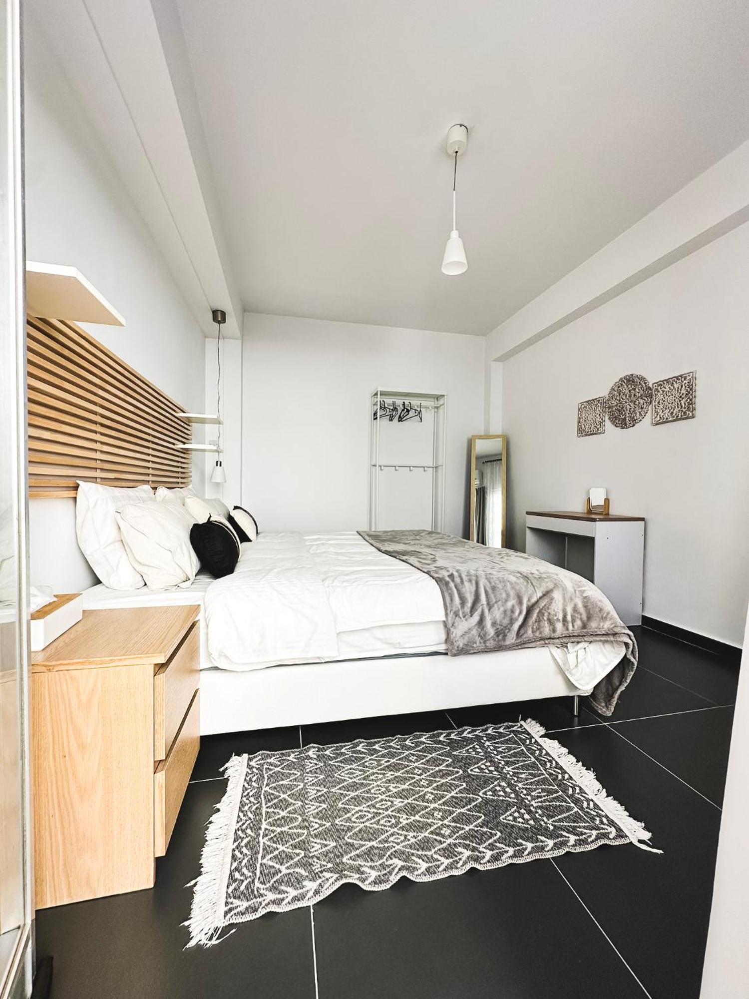 Home Away One Bedroom Apartment In Nicosia Exteriör bild